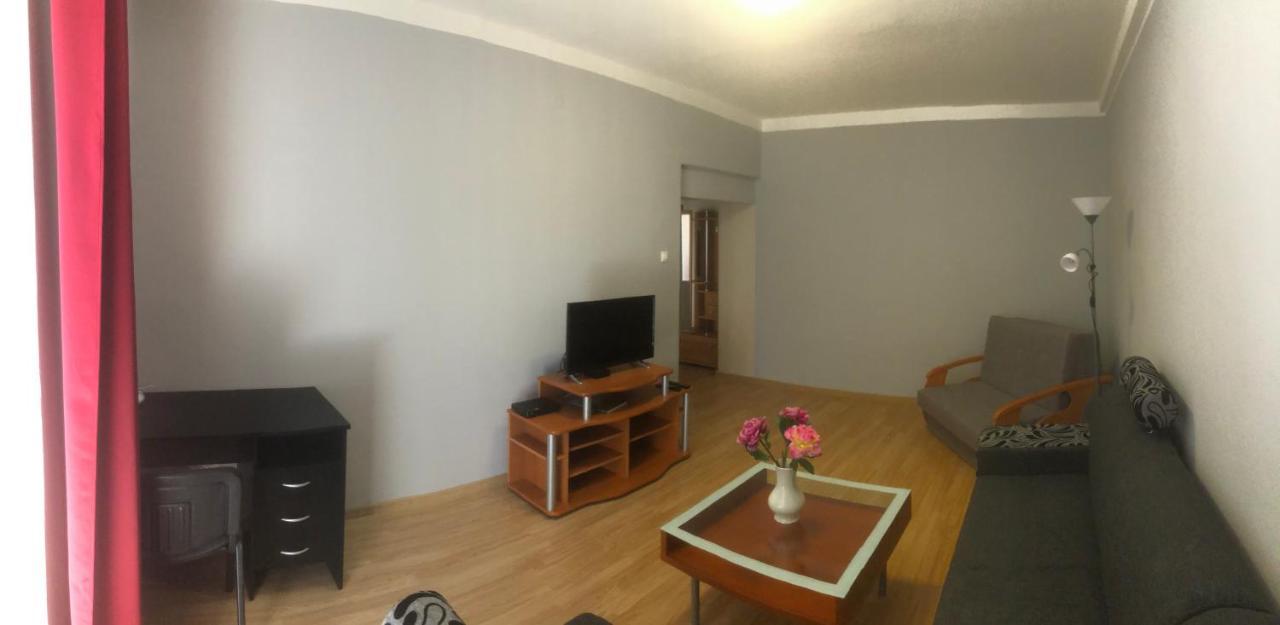Apartman Bea, Snp 12 ヴェルキー・クリチーシュ エクステリア 写真